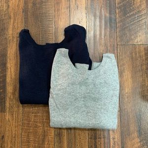 Banana republic back v neck, both worn once wash